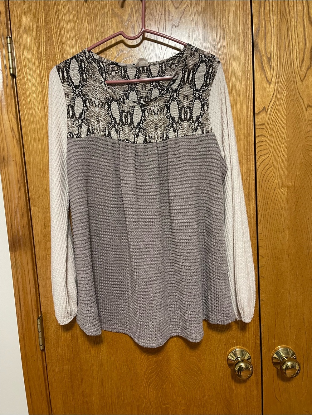 Lovely Melody Grey Knit Top with Snake-Print Yoke and Cream Sleeves